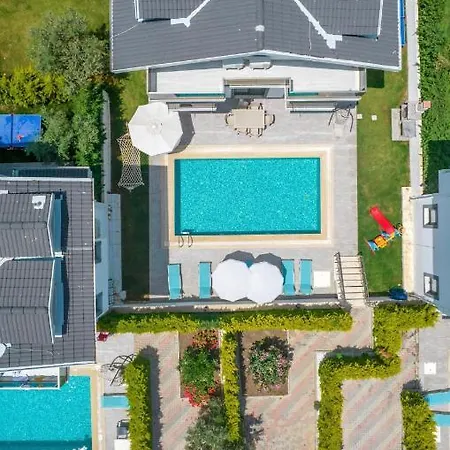 فيلة Modern Chic 4-bedroom With Private Pool And Garden In Hisaronu فتحية