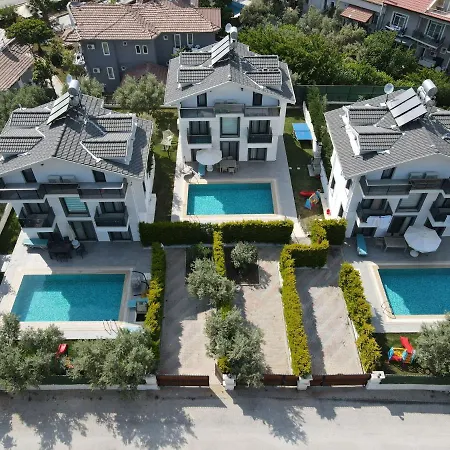 Modern Chic 4-bedroom With Private Pool And Garden In Central Hisaronu