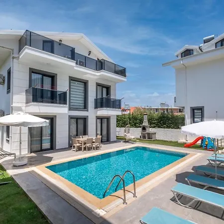 Villa Modern Chic 4-bedroom With Private Pool And Garden In Hisaronu