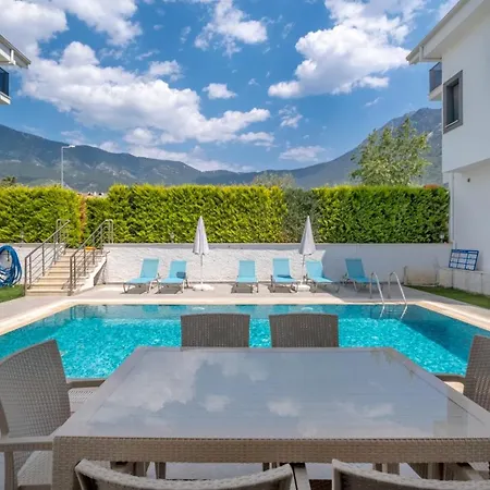 Modern Chic 4-bedroom With Private Pool And Garden In Central Hisaronu Villa *